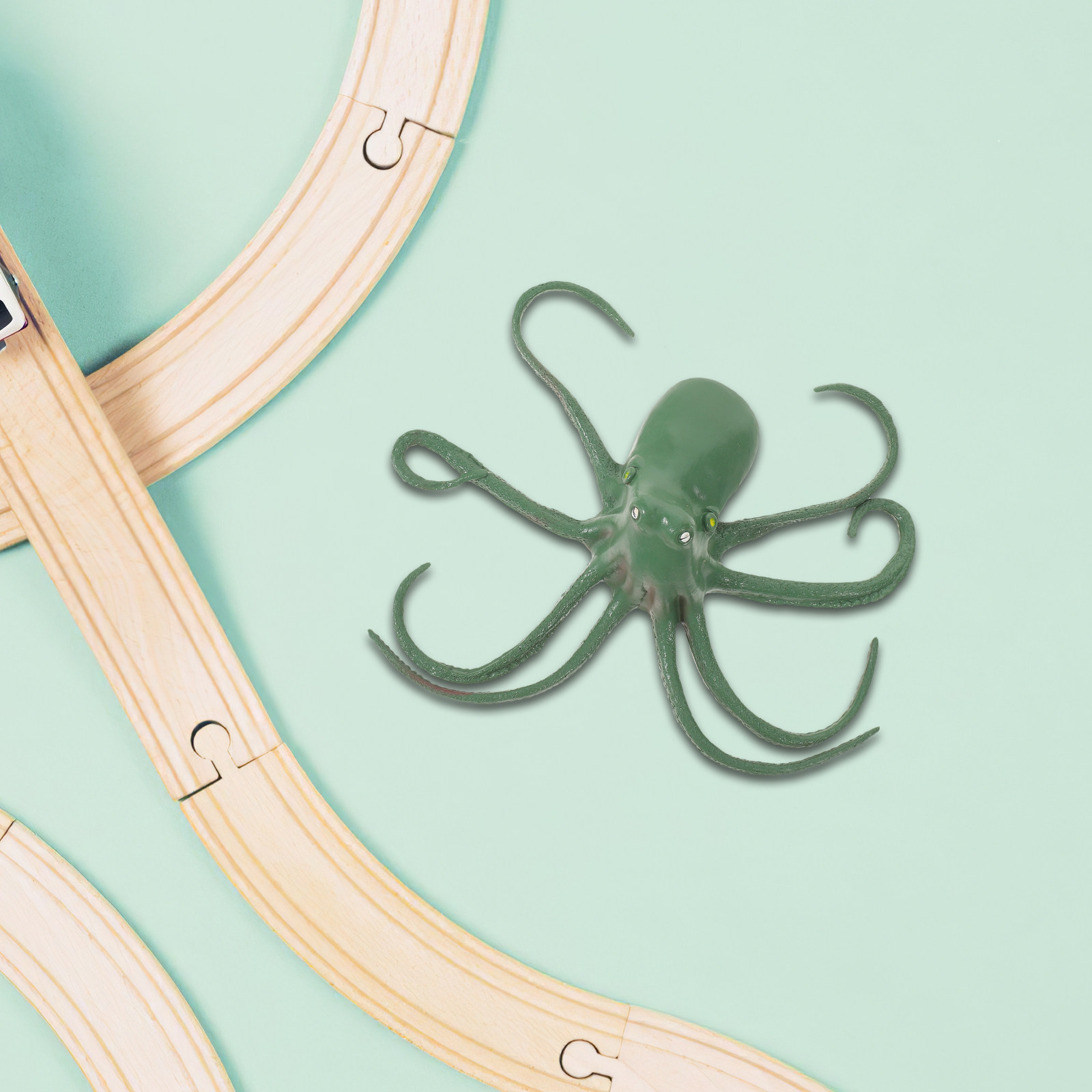 Science Toy - Octopus Squeaky Marine Animal Figure Realistic