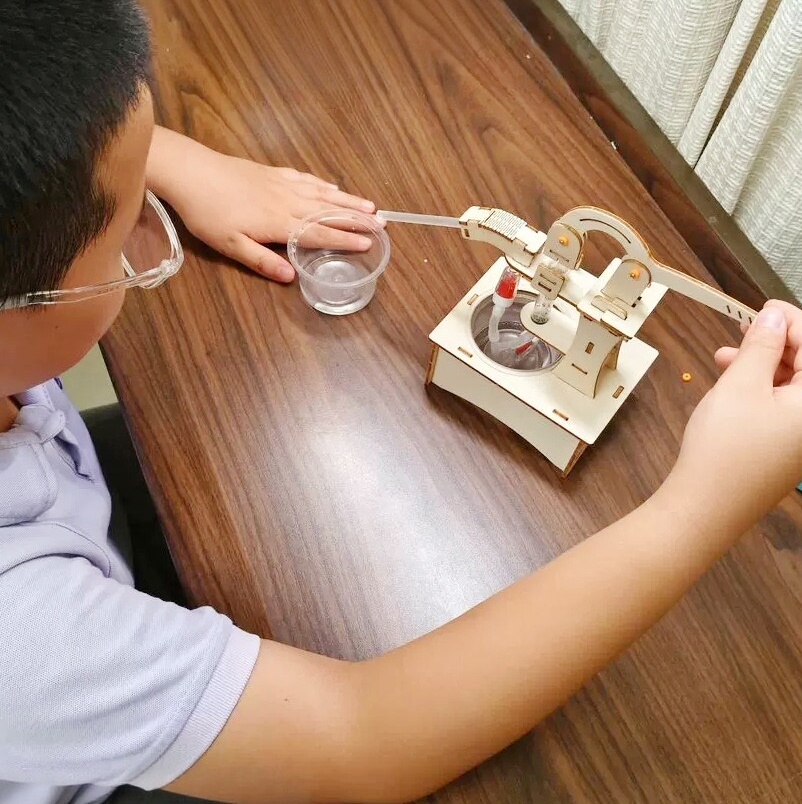 Wooden DIY Hand Pump Well Mode – Science Max recenzja i cena
